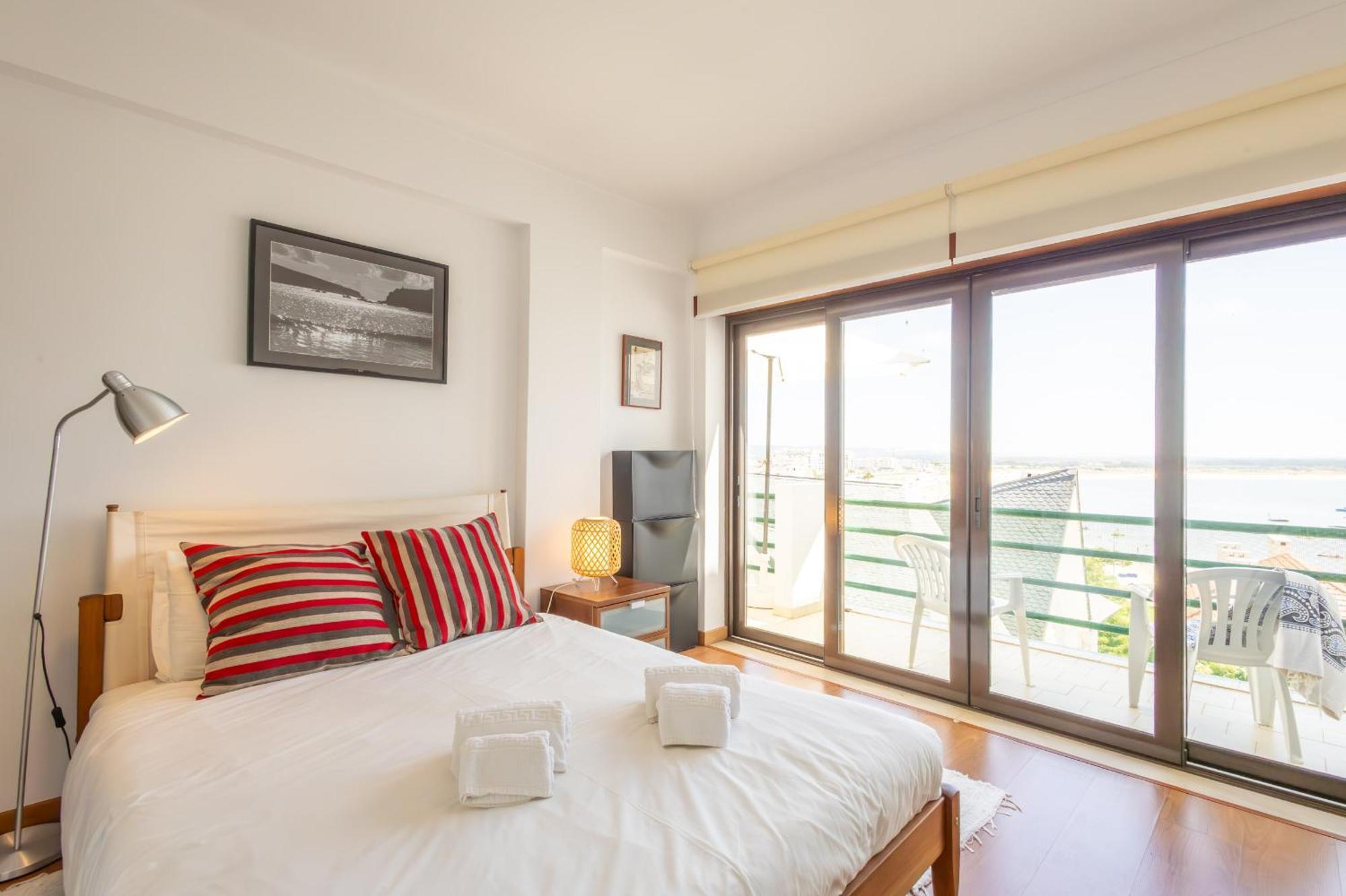 Ferienwohnung Concha Mar Com Vista Sobre A Baia São Martinho do Porto Exterior foto